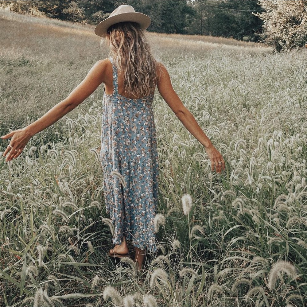 Auguste The Label Floral Blue Midi Dress